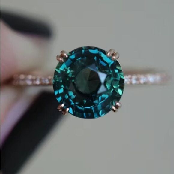 Exquisite Solitaire Ring Inlaid Emerald Zircon 14k Gold Plated - Picture 6 of 6